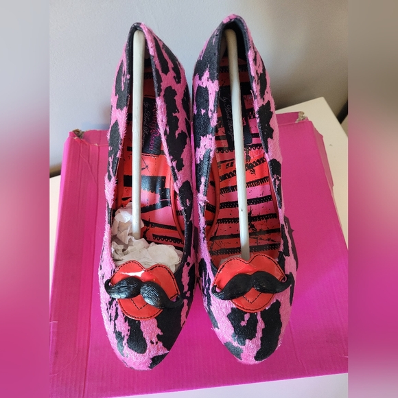 Abbey Dawn Feel The Love Platform Heels, BNIB with flaws, Size 7 - Picture 3 of 11